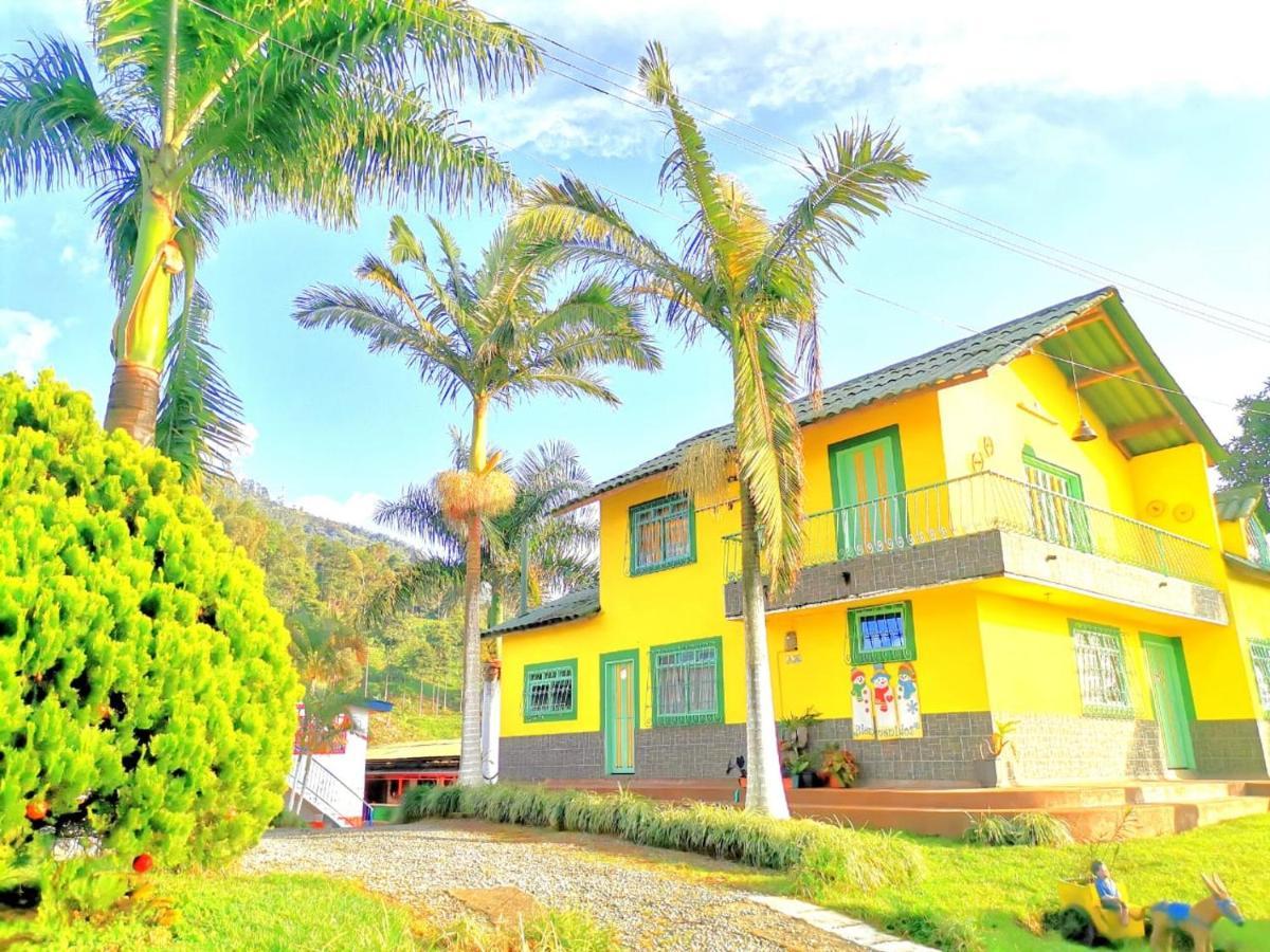 Finca Turistica Santa Clara Vandrerhjem Calarcá Eksteriør bilde